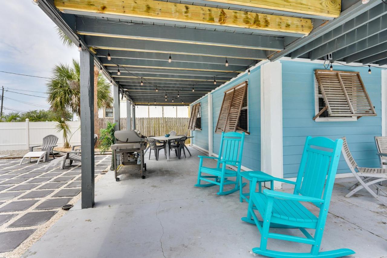 Holiday home Pcb Group Retreat With Deck, 1 Block To Beach! Panama City Beach